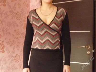 Лот: 234871. Фото: 1. Трикотажная кофта р.42-46.Сбоку... Свитеры, толстовки, худи