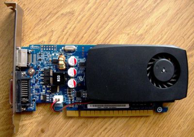 Лот: 3996942. Фото: 1. GeForce GT 420. Видеокарты