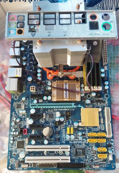 Лот: 23604597. Фото: 1. Комплект MB GigaBite MA770-DS3... Материнские платы