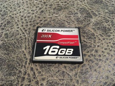 Лот: 18735254. Фото: 1. Compact Flash 16 GB CF card Silicon... Карты памяти