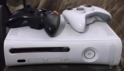 Лот: 1974985. Фото: 1. Xbox360 Pro 60Gb + 2 беспроводных... Игровые приставки, консоли
