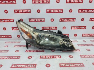 Лот: 20897524. Фото: 1. Фара галогеновая Honda Stream... Оптика и освещение