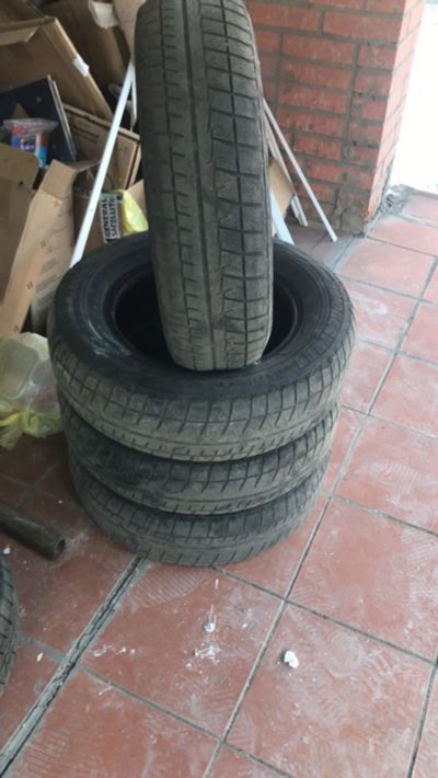 Лот: 21370964. Фото: 1. Шины зимние липучка Bridgestone... Шины