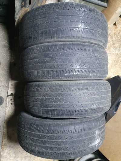 Лот: 18864112. Фото: 1. Bridgestone 235/55R19. Шины