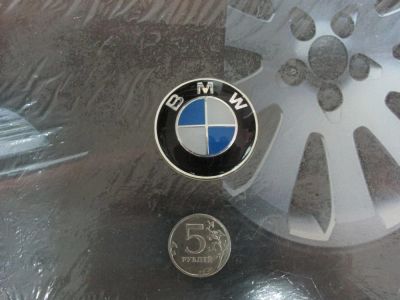 Лот: 9739448. Фото: 1. Эмблема на руль для BMW. Детали тюнинга