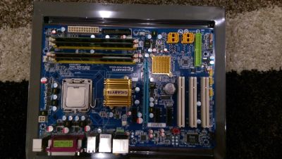 Лот: 7079330. Фото: 1. GA-p35-ds3l + Core 2 Quad Q9400... Материнские платы