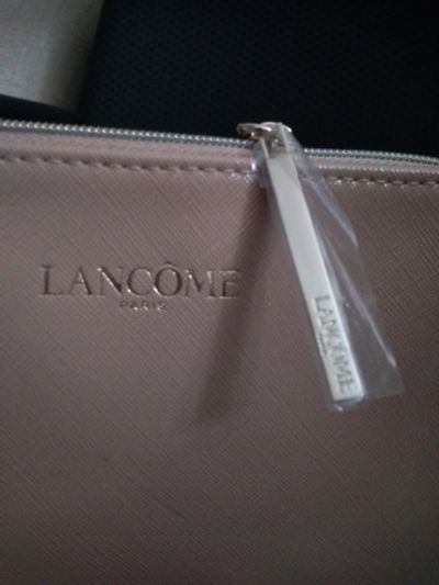 Лот: 12337817. Фото: 1. Lancome Косметичка. Аксессуары