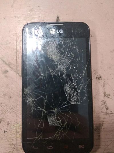 Лот: 12752893. Фото: 1. Lg e455. Смартфоны