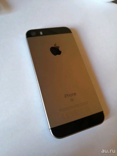 Лот: 13531090. Фото: 1. Смартфон iPhone SE 32GB Space... Смартфоны