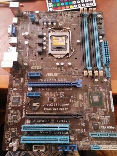 Лот: 18950935. Фото: 1. Asus p8z77. Материнские платы