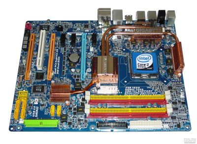 Лот: 14464104. Фото: 1. Материнская плата Gigabyte GA-EP45-DS3P. Материнские платы