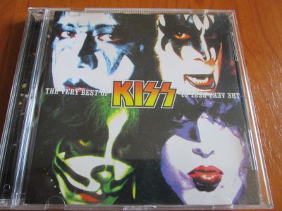 Лот: 18796242. Фото: 1. Kiss - The Very Best Of. Аудиозаписи