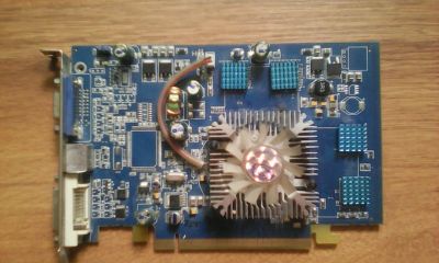 Лот: 10082236. Фото: 1. Sapphire Radeon x700 128m gddr3... Видеокарты