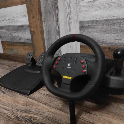 Лот: 17055035. Фото: 1. Руль Logitech MOMO Racing. Рули, джойстики