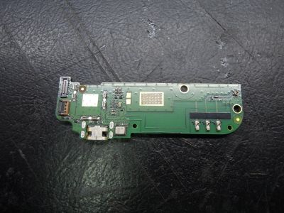 Лот: 12621715. Фото: 1. Нижняя платка HTC Desire 616 dual... Микросхемы и платы