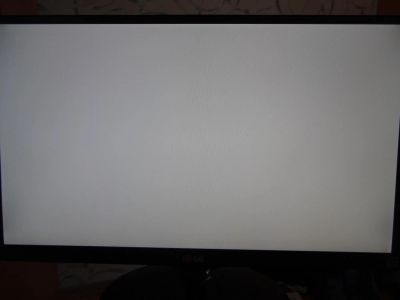 Лот: 9201680. Фото: 1. Монитор LG 22EA63V (Диагональ... ЖК-мониторы