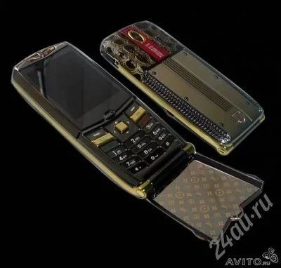 Лот: 282146. Фото: 1. Louis Vuitton - TY 450 Ferrari... Кнопочные мобильные телефоны