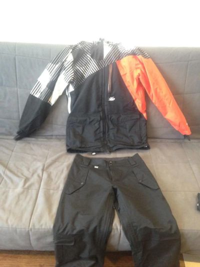 Лот: 8635624. Фото: 1. Горнолыжный костюм Nike 6.0. Зимняя спортивная одежда