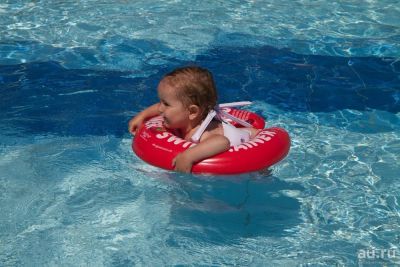 Лот: 10217843. Фото: 1. Круг для плавания Swimtrainer... Другое (дети растут)