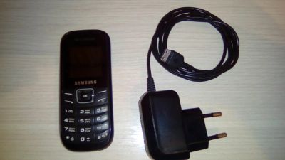 Лот: 8433592. Фото: 1. Телефон Samsung E1200, исправен... Кнопочные мобильные телефоны