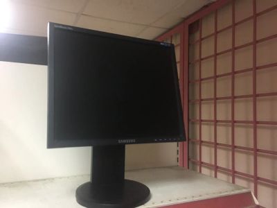 Лот: 12088511. Фото: 1. Монитор Samsung SyncMaster 740N. ЖК-мониторы