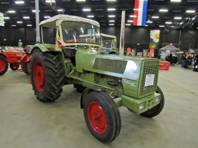 Лот: 15856943. Фото: 1. Трактор №88 Hanomag Robust 900A... Автомоделизм