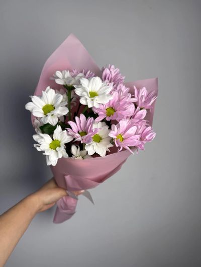 Лот: 25643817. Фото: 1. 2. Букет- комплимент из хризантем. Свежие цветы