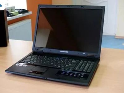 Лот: 6750907. Фото: 1. Ноутбук Samsung r700. Ноутбуки