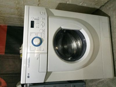 Лот: 4973431. Фото: 1. Стиральная машина автомат LG WD-80180N. Стиральные машины
