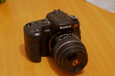 Лот: 11306344. Фото: 1. Продам фотоаппарат Sony Alpha... Цифровые зеркальные