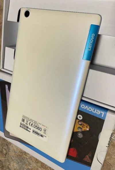 Лот: 19825487. Фото: 1. Планшет 8" Стерео Lenovo TAB3... Подарки на Новый год