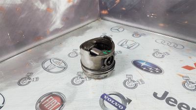 Лот: 23590130. Фото: 1. Поршень Nissan Atlas TD27 120106T005. Двигатель и элементы двигателя