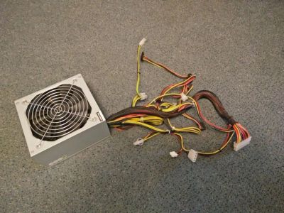 Лот: 7852846. Фото: 1. Качественный блок питания Chieftec... Корпуса, блоки питания