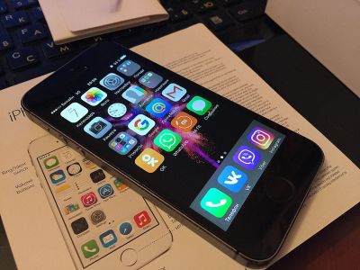 Лот: 10066035. Фото: 1. Iphone 5S 32GB Space Grey. Смартфоны