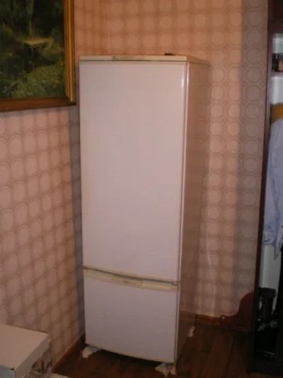 Лот: 952714. Фото: 1. холодильник Бирюса. Холодильники, морозильные камеры
