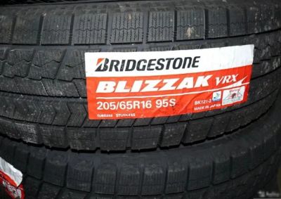 Лот: 19439692. Фото: 1. Шины 205/65 R16 Bridgestone Blizzak... Шины
