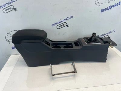 Лот: 24425467. Фото: 1. подлокотник Mitsubishi Lancer... Двигатель и элементы двигателя