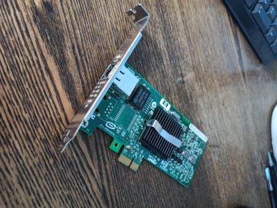 Лот: 17235089. Фото: 1. HP NC110T hstns-bn25 PCI-e 1-Port... Сетевые карты