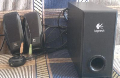 Лот: 3640762. Фото: 1. Колонки Logitech с сабвуфером!. Активные акустические системы