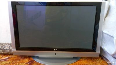 Лот: 8232967. Фото: 1. Плазменный телевизор LG 42PC1RR... Телевизоры