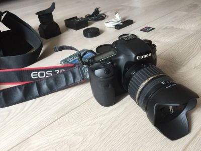 Лот: 11735408. Фото: 1. Зеркальный фотоаппарат canon 7d... Цифровые зеркальные