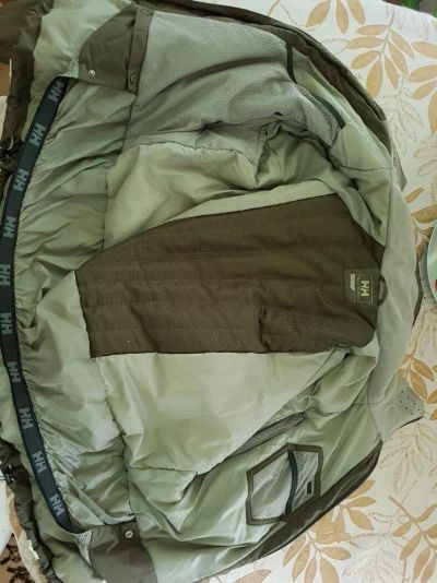 Лот: 10179569. Фото: 1. куртка hally hensen. Зимняя спортивная одежда