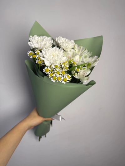Лот: 25710306. Фото: 1. 1. Букет - комплимент быстрые... Свежие цветы