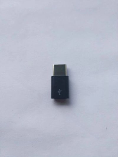 Лот: 11901739. Фото: 1. Переходник с МicroUSB на Type-C... Дата-кабели, переходники