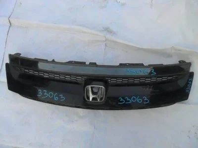 Лот: 10968277. Фото: 1. решётка радиатора Honda Stream... Кузов