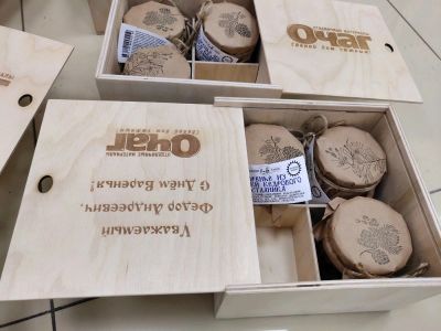 Лот: 12707606. Фото: 1. Новогодний подарок. Коробка с... Подарки на Новый год