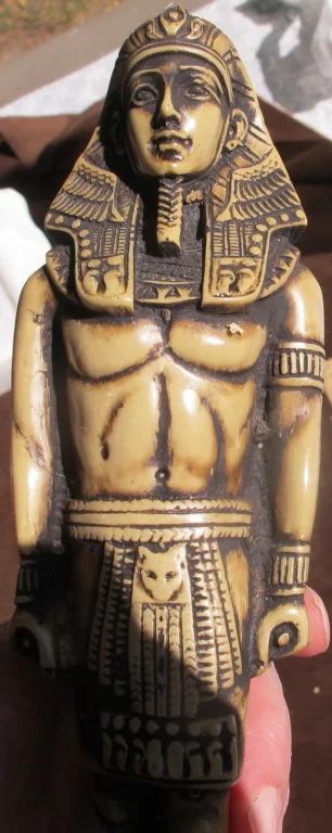 Лот: 14576684. Фото: 1. статуэтка фараона Хефрена,тяжелый... Фигурки, статуэтки
