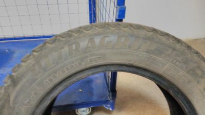 Лот: 12599706. Фото: 1. Зимние шины ultragrip iceartic... Другое (шины, диски)