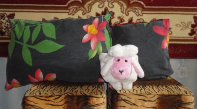 Лот: 16651530. Фото: 1. 2 подушки и игрушка , смотрите... Одеяла, подушки