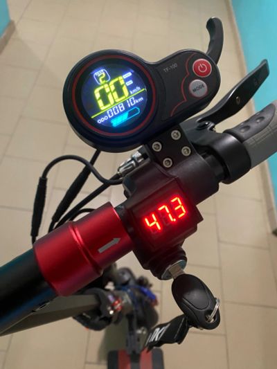 Лот: 24909832. Фото: 1. Электросамокат Kuggo maxspeed... Электросамокаты, гироскутеры, сигвеи